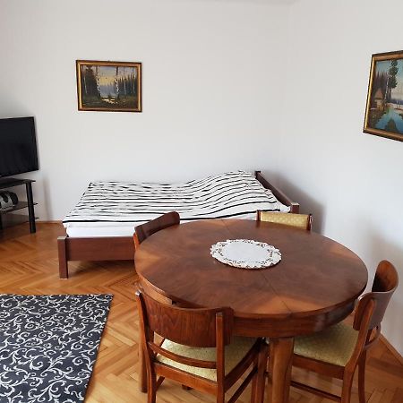 Mieszkanie W Centrum Krakowa Extérieur photo